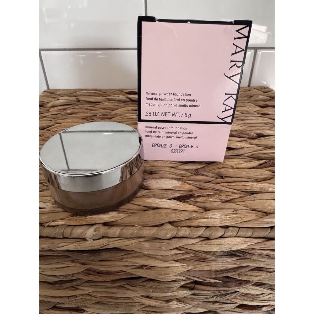 Mary Kay Mineral Powder‎ Foundation - Bronze 3- .28 oz Discontinued New Sealed
